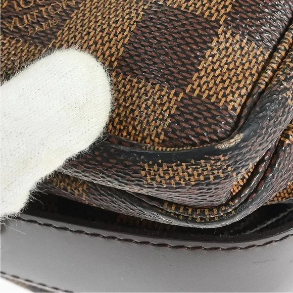 🚨🚨🚨 SALE 🚨🚨🚨Louis Vuitton Damier Naviglio Messenger Bag
